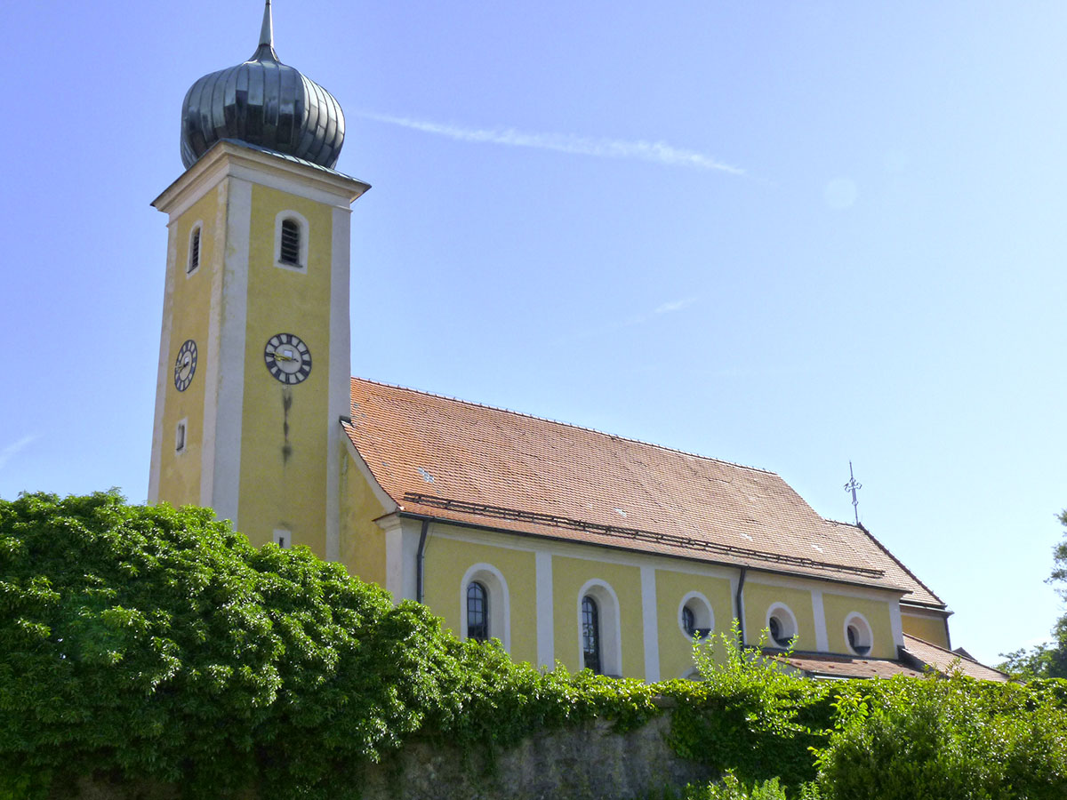 Kirche Wald